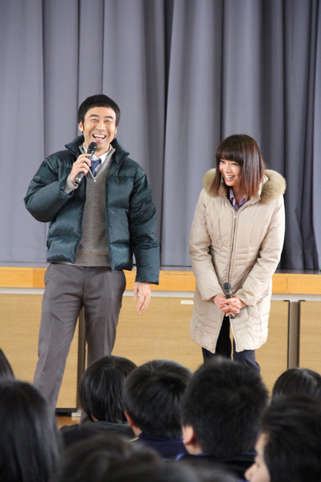 20120217森カンナさん・ワッキーさんが学校に訪問